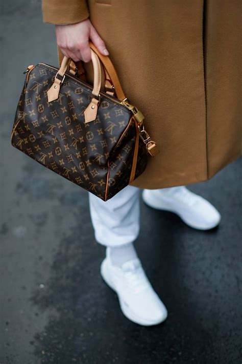 lv most popular bag